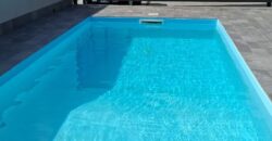 LUSSUOSA VILLA CON PISCINA Varcaturo-Viale Dei Pini Nord