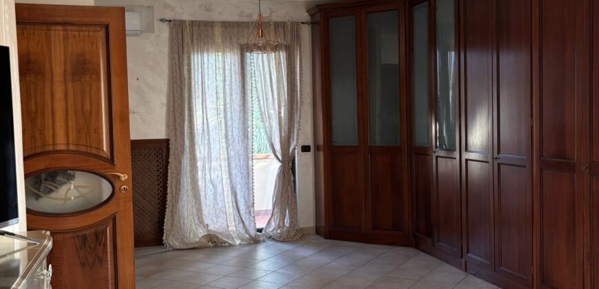 AMPIA VILLA USO INVESTIMENTO Varcaturo-P.Co Marecasa