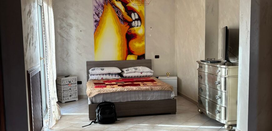 AMPIA VILLA USO INVESTIMENTO Varcaturo-P.Co Marecasa