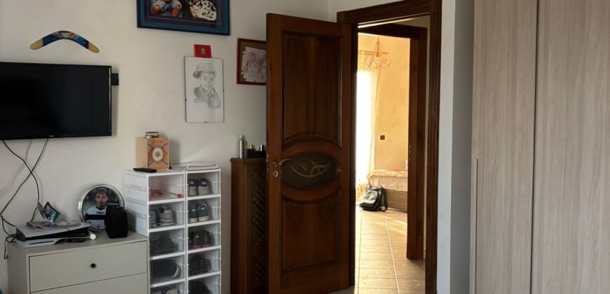AMPIA VILLA USO INVESTIMENTO Varcaturo-P.Co Marecasa
