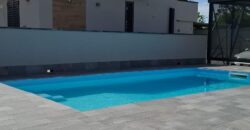 LUSSUOSA VILLA CON PISCINA Varcaturo-Viale Dei Pini Nord