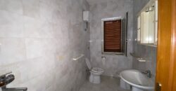 AMPIA SOLUZIONE PER DUE FAMIGLIE Licola-Via Vicinale Festinese