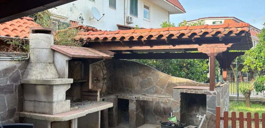 AMPIA VILLA USO INVESTIMENTO Varcaturo-P.Co Marecasa