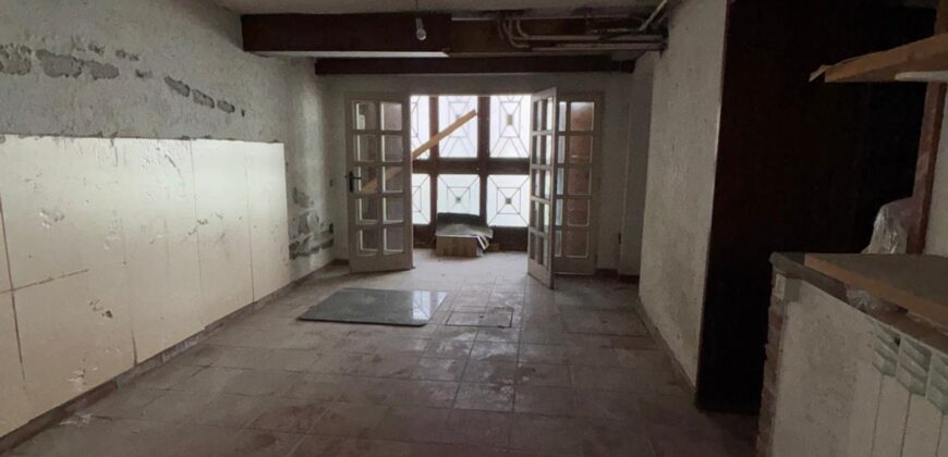 VILLA A SCHIERA DA RISTRUTTURARE Lago Patria-P.Co Gabbiano Azzurro