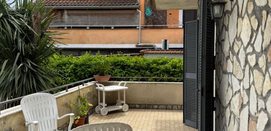AMPIA VILLA SINGOLA Giugliano-Viale Della Ferrovia