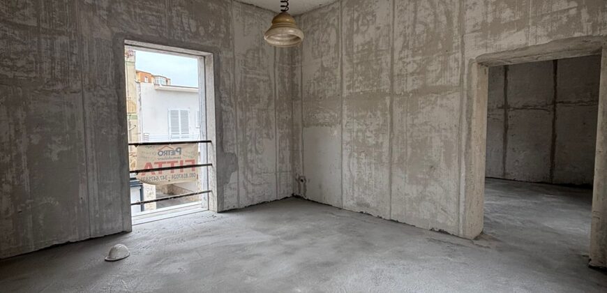 LOCALE COMMERCIALE 200 MQ NUOVA COSTRUZIONE Qualiano-Corso Campano