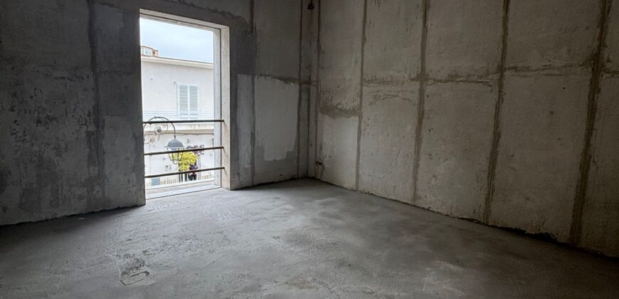 LOCALE COMMERCIALE 200 MQ NUOVA COSTRUZIONE Qualiano-Corso Campano