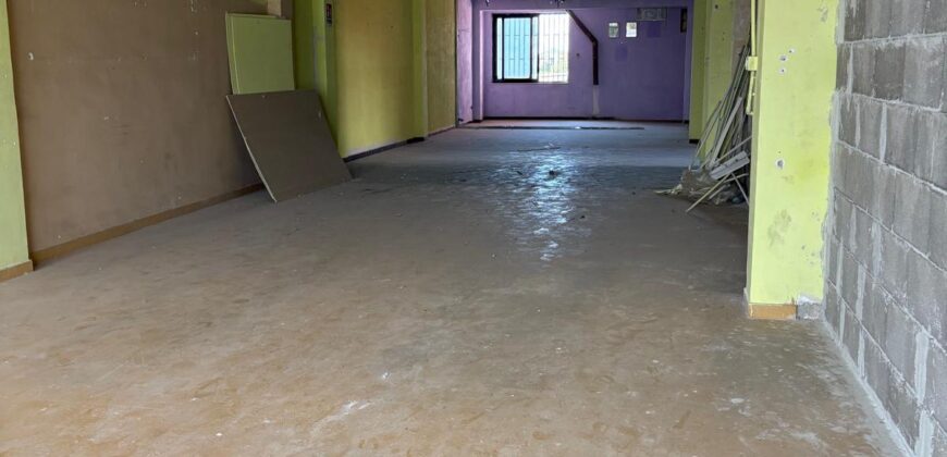 LOCALE COMMERCIALE 250 MQ Varcaturo-Via Ripuaria