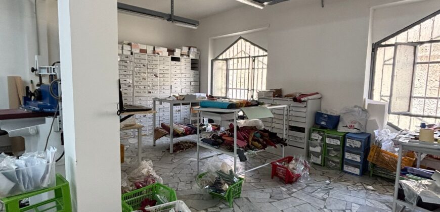 OPIFICIO ARTIGIANALE 700 MQ Arzano-Via Squillace