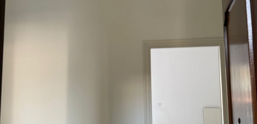 APPARTAMENTO CON TERRAZZO Lago Patria-Centro