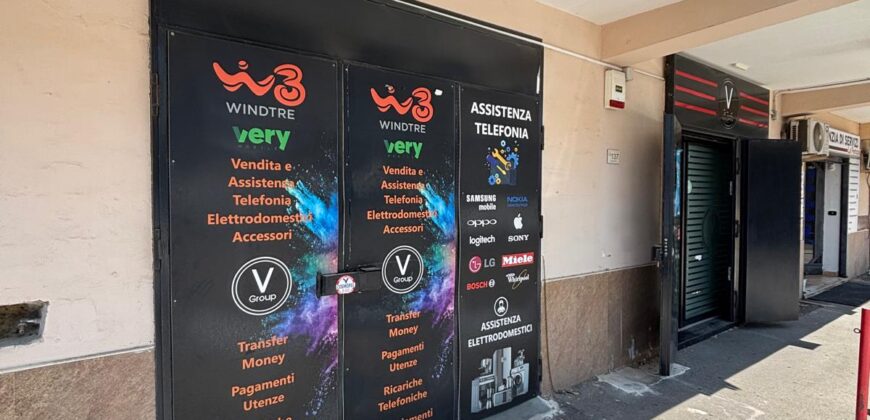 LOCALE COMMERCIALE 125 MQ Lago Patria-Via Lago Patria