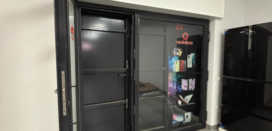 LOCALE COMMERCIALE 125 MQ Lago Patria-Via Lago Patria