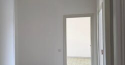 APPARTAMENTO CON TERRAZZO Lago Patria-Centro