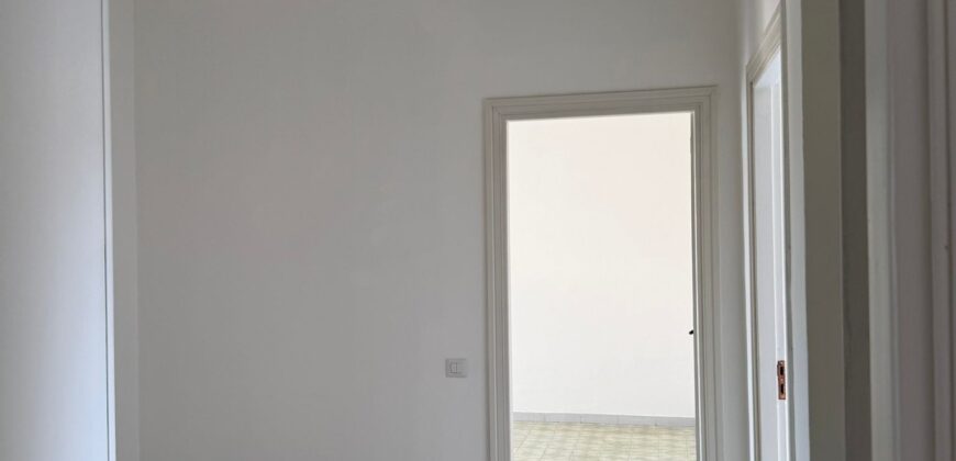 APPARTAMENTO CON TERRAZZO Lago Patria-Centro