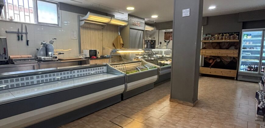 CESSIONE ATTIVITA’ SUPERMERCATO Licola-Viale Dei Platini