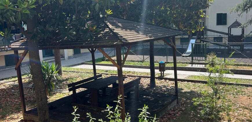 APPARTAMENTO 120 MQ IN PARCO PRIVATO Giugliano-Via Giardini
