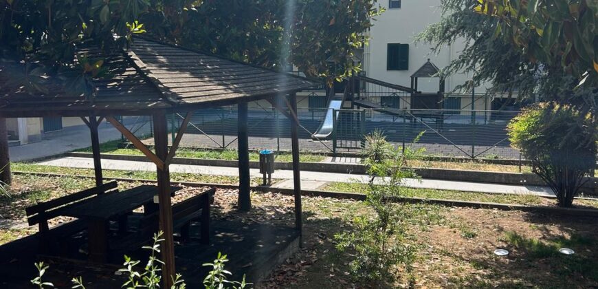 APPARTAMENTO 120 MQ IN PARCO PRIVATO Giugliano-Via Giardini