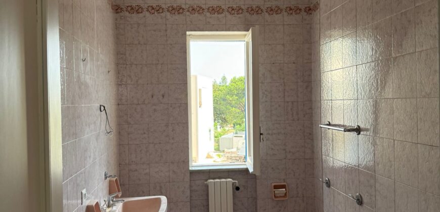 APPARTAMENTO CON TERRAZZO Lago Patria-Centro