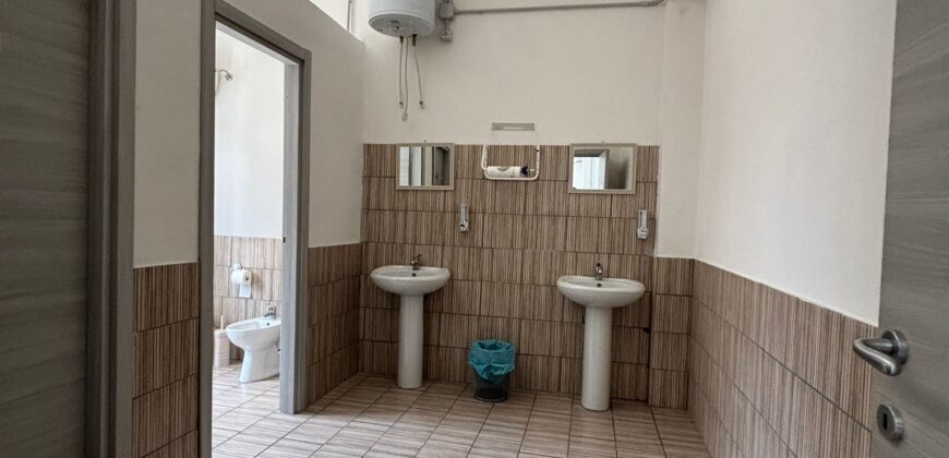 OPIFICIO ARTIGIANALE 700 MQ Arzano-Via Squillace