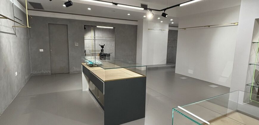 CESSIONE ATTIVITA’ BOUTIQUE Aversa-Via Roma