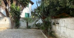INTERO STABILE CON GIARDINO E GARAGE Lago Patria