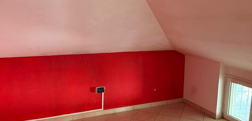 INTERO STABILE CON GIARDINO E GARAGE Lago Patria