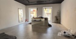 CESSIONE ATTREZZATURE LOCALE Aversa-Via Roma