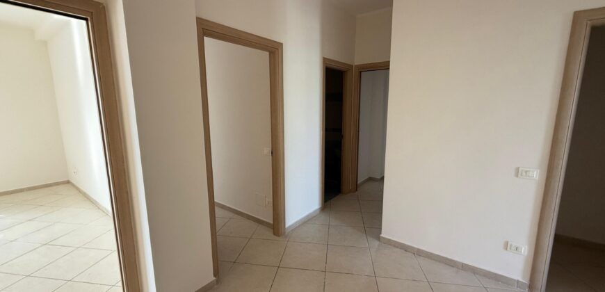 APPARTAMENTO 130 MQ CON TERRAZZO PANORAMICO Lago Patria