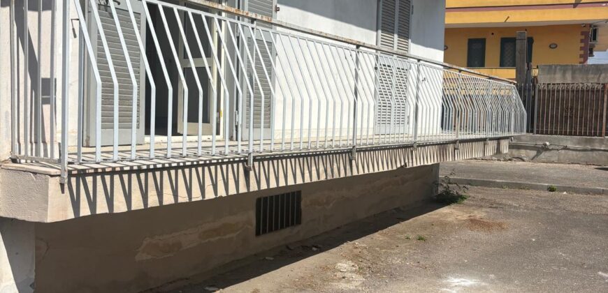 APPARTAMENTO 125 MQ IN PARCO Varcaturo-Via Carrafiello