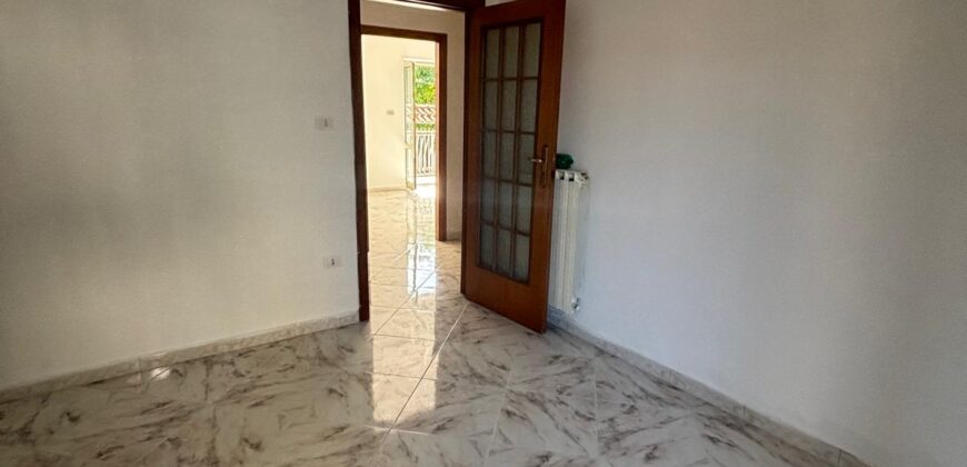 APPARTAMENTO 125 MQ IN PARCO Varcaturo-Via Carrafiello