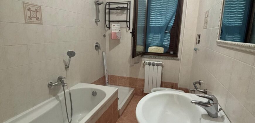 APPARTAMENTO CON GIARDINO IN PARCO Varcaturo