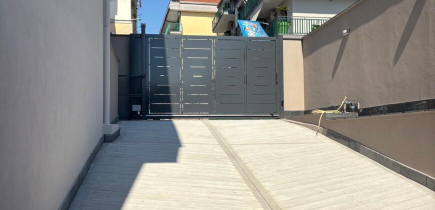 APPARTAMENTO NUOVA COSTRUZIONE CON GIARDINO Giugliano-Via Pier Carponi