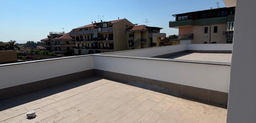 APPARTAMENTO NUOVA COSTRUZIONE CON TERRAZZO Giugliano