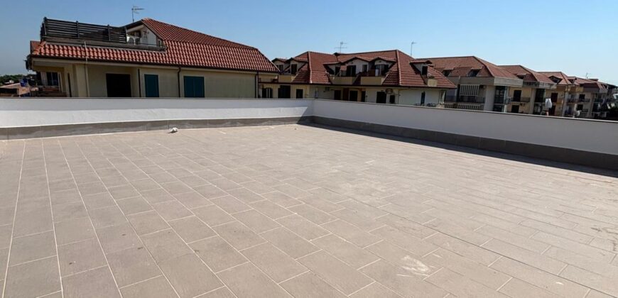 APPARTAMENTO NUOVA COSTRUZIONE CON TERRAZZO Giugliano