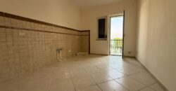 APPARTAMENTO 130 MQ CON TERRAZZO PANORAMICO Lago Patria