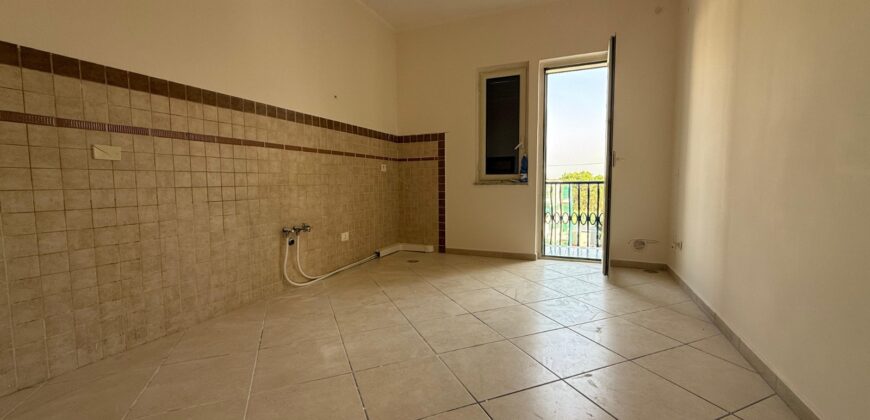APPARTAMENTO 130 MQ CON TERRAZZO PANORAMICO Lago Patria