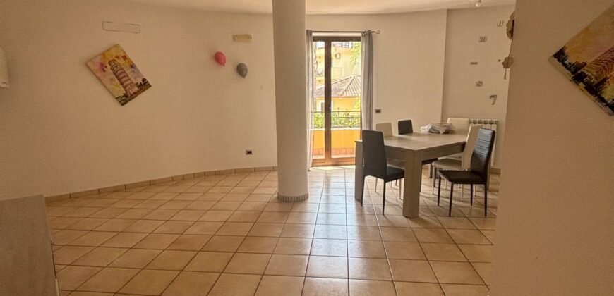 APPARTAMENTO CON GIARDINO IN PARCO Varcaturo