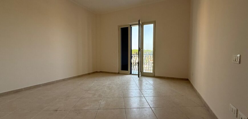 APPARTAMENTO 130 MQ CON TERRAZZO PANORAMICO Lago Patria
