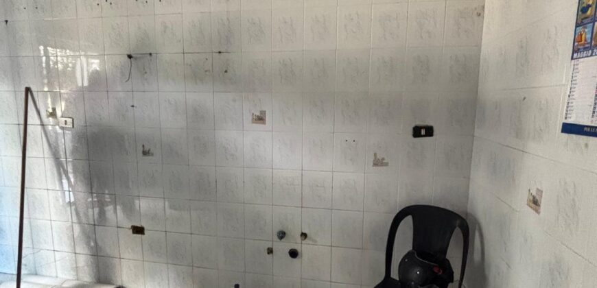 APPARTAMENTO 125 MQ IN PARCO Varcaturo-Via Carrafiello