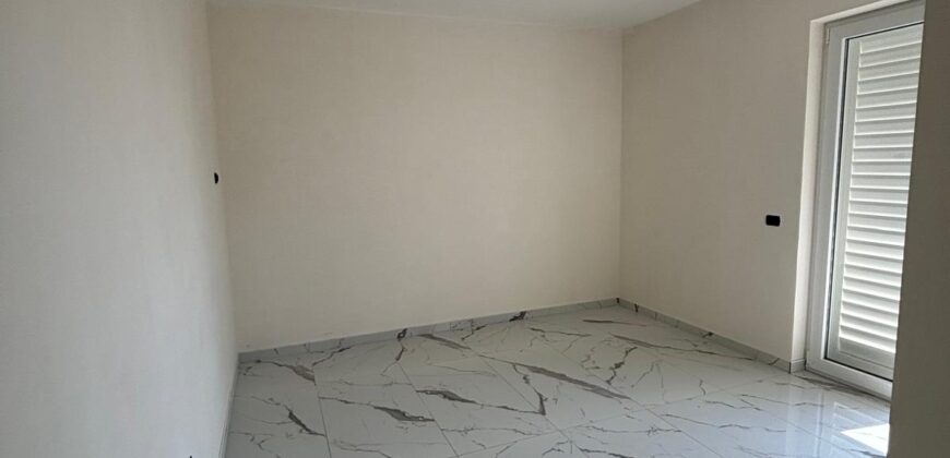 APPARTAMENTO NUOVA COSTRUZIONE CON TERRAZZO Giugliano