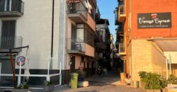INTERO STABILE IDEALE PER UN B&B Pozzuoli-Darsena