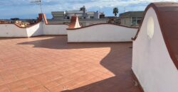 APPARTAMENTO 130 MQ CON TERRAZZO PANORAMICO Lago Patria