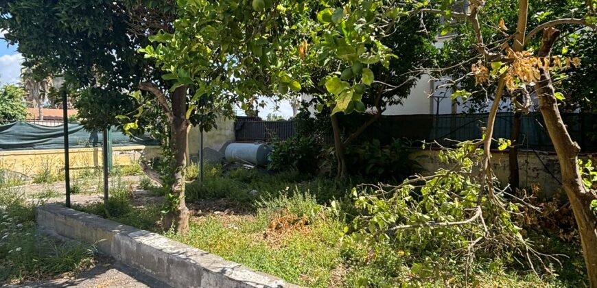 VILLA DIVISA IN DUE APPARTAMENTI Varcaturo