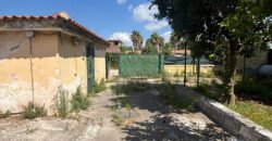 VILLA DIVISA IN DUE APPARTAMENTI Varcaturo