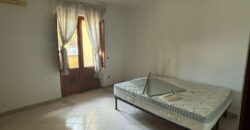 VILLA DIVISA IN DUE APPARTAMENTI Varcaturo