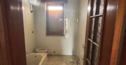 VILLA DIVISA IN DUE APPARTAMENTI Varcaturo