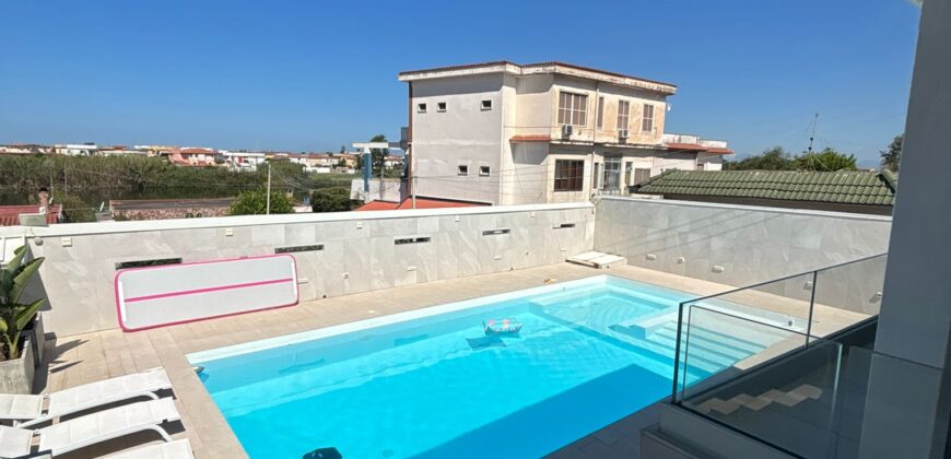 LUSSUOSA VILLA Lago Patria-P.Co Miralago