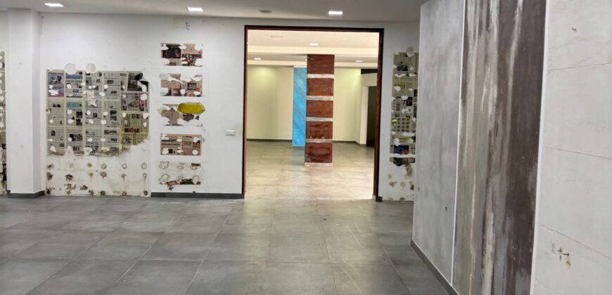 LOCALE COMMERCIALE 350 MQ Varcaturo-Via Ripuaria