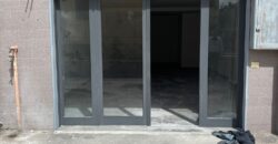 LOCALE COMMERCIALE 75 MQ Varcaturo-Centro