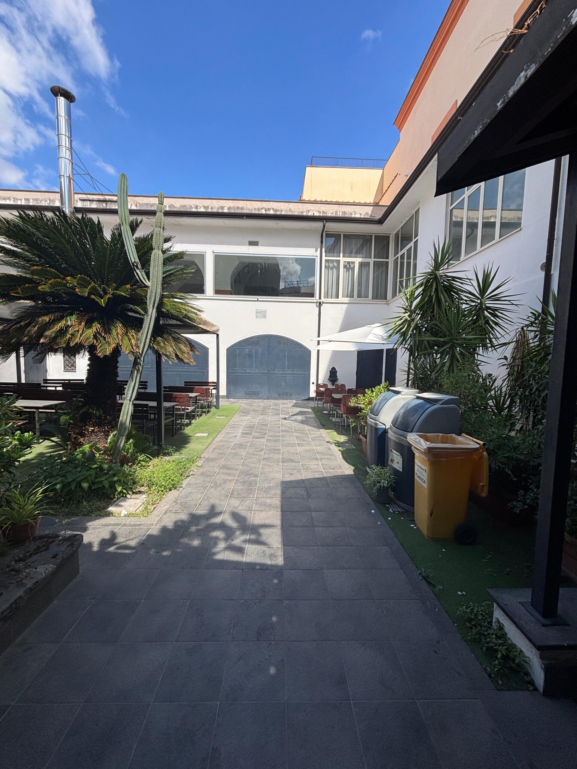 FITTO RAMO D’AZIENDA FAST FOOD Aversa-Via Roma